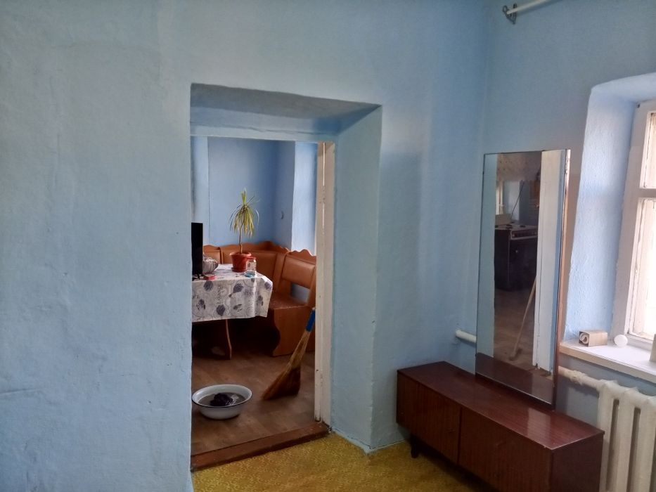 Сдаётся  пол дома в одном дворе