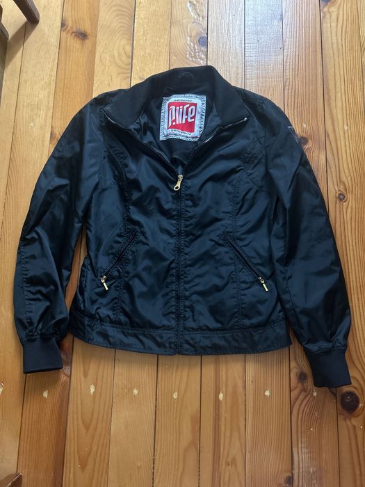 Дамски якета 2 бр.