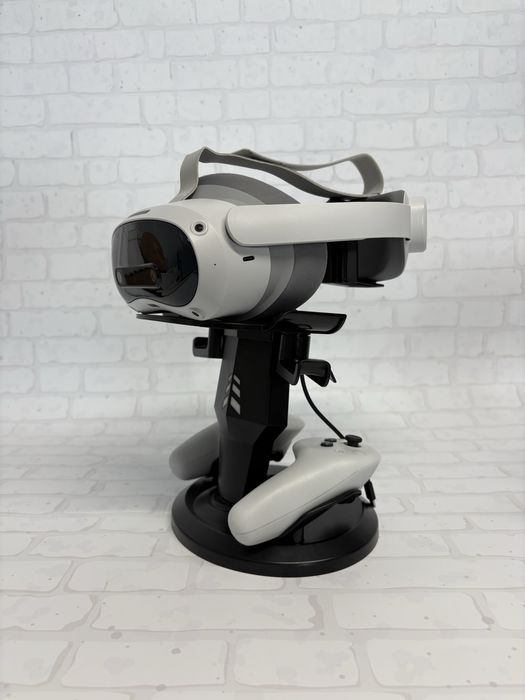 Ochelari VR Pico 4 Ultra 12GB Ram, 256GB UHD 4K + Stand - Stare impecabila!