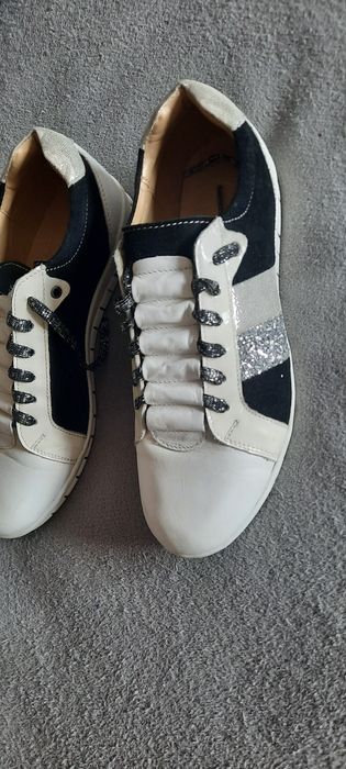 Adidași piele 36