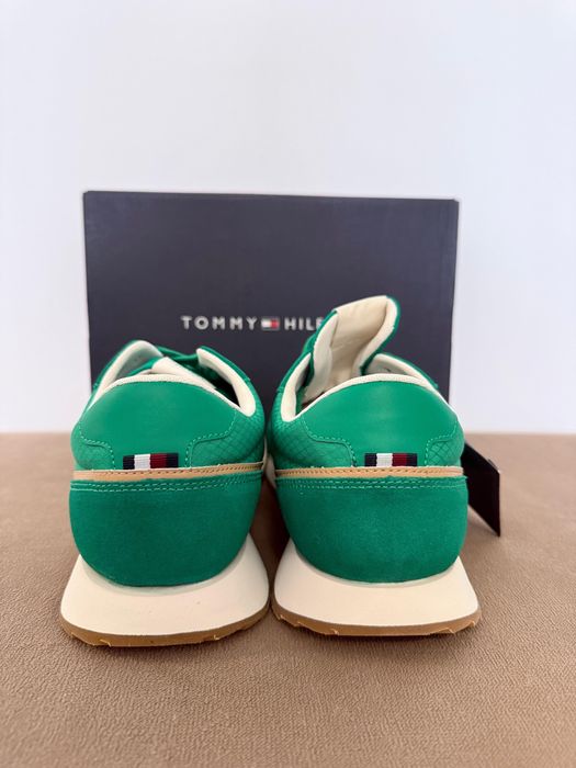 Adidasi Tommy Hilfiger noi, originali, cu eticheta 42