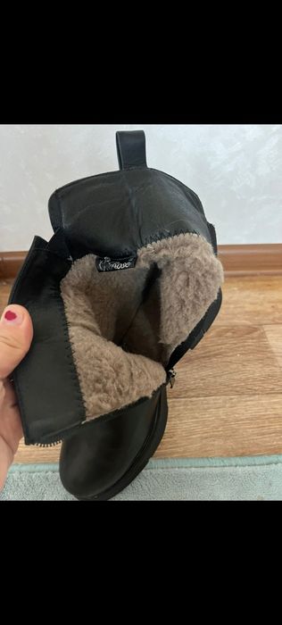 Продам сапожки размер 40