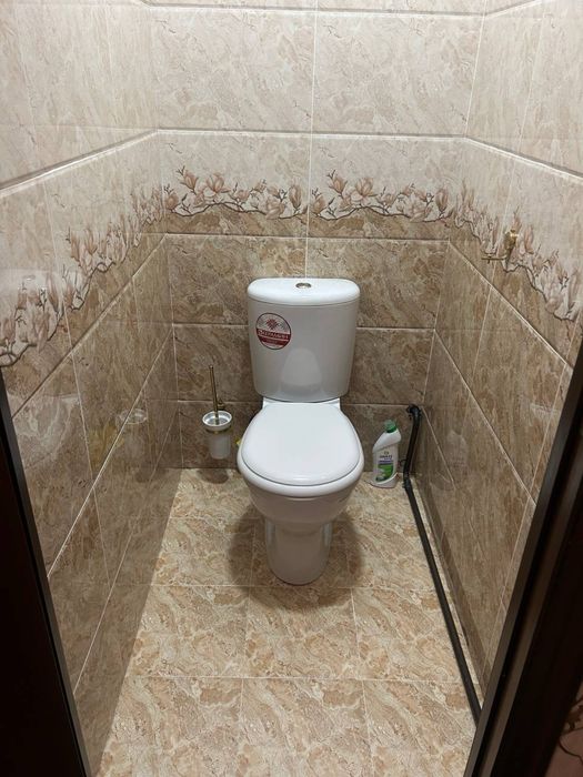 Продам 2/4/4 Луначарский