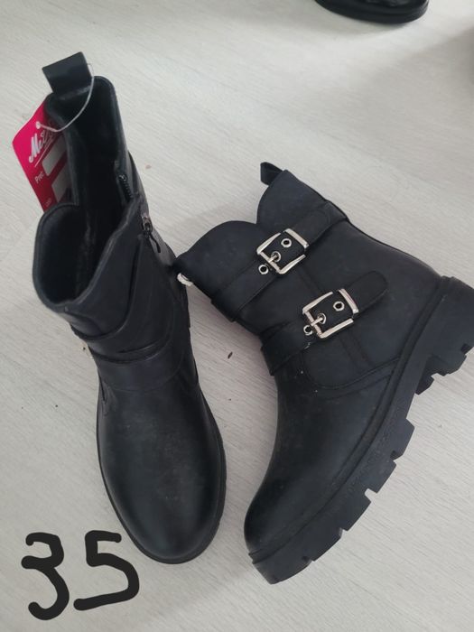 Vând ghete dama 45lei bucata