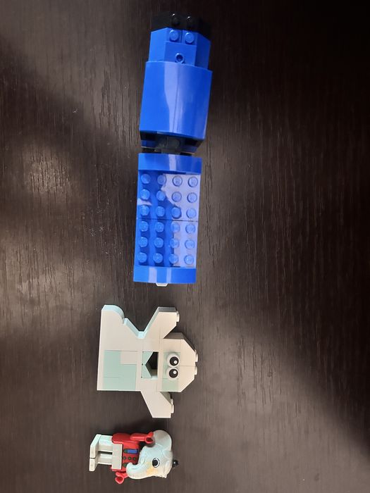 Vand 3 seturi lego de colectie