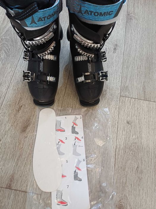 Ботинки горнолыжные ATOMIC р-р 39-40