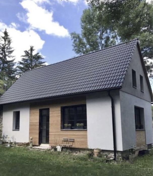 Case modulare,case pe structura metalica, învelite cu panou sandwich