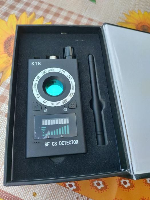 Професионален Детектор за скрити камери и микрофони K18