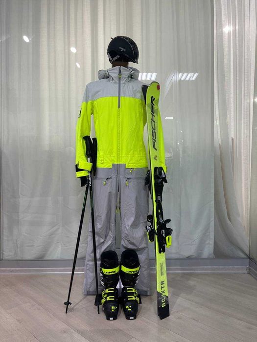 Скидка 10% Фирменный комбинезон Cool zone для лыж и сноуборда.