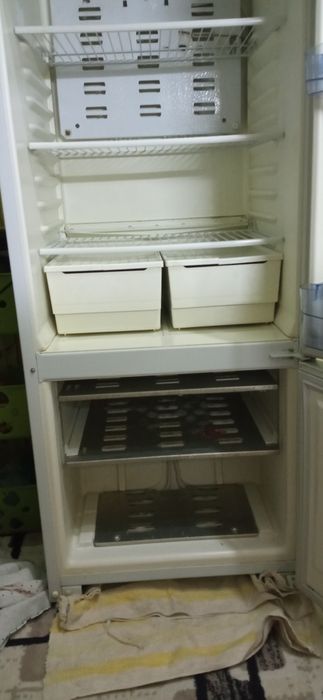 Холодильник Бирюса,в отличном состоянии.