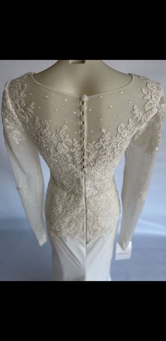 Vand Rochie de Mireasă stil sirenă