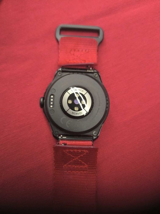 TicWatch Pro 5 Enduro черен + 4 каишки подарък!