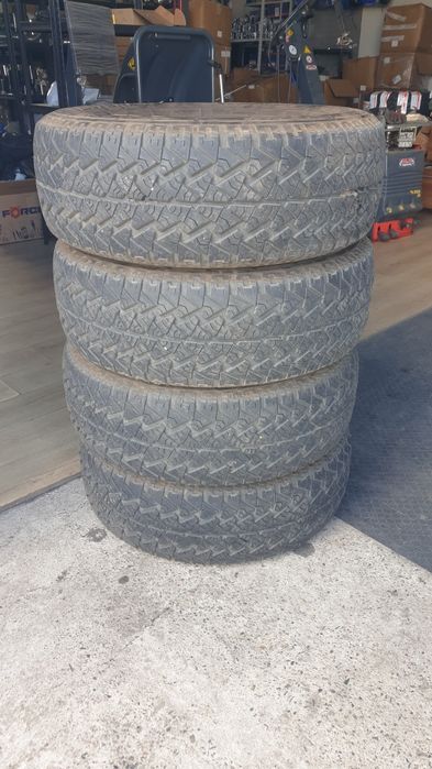 Всесезонни гуми 245/70/16 АТ. DOT 5023г.