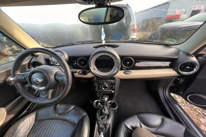Dezmembrez Mini Cooper R56
