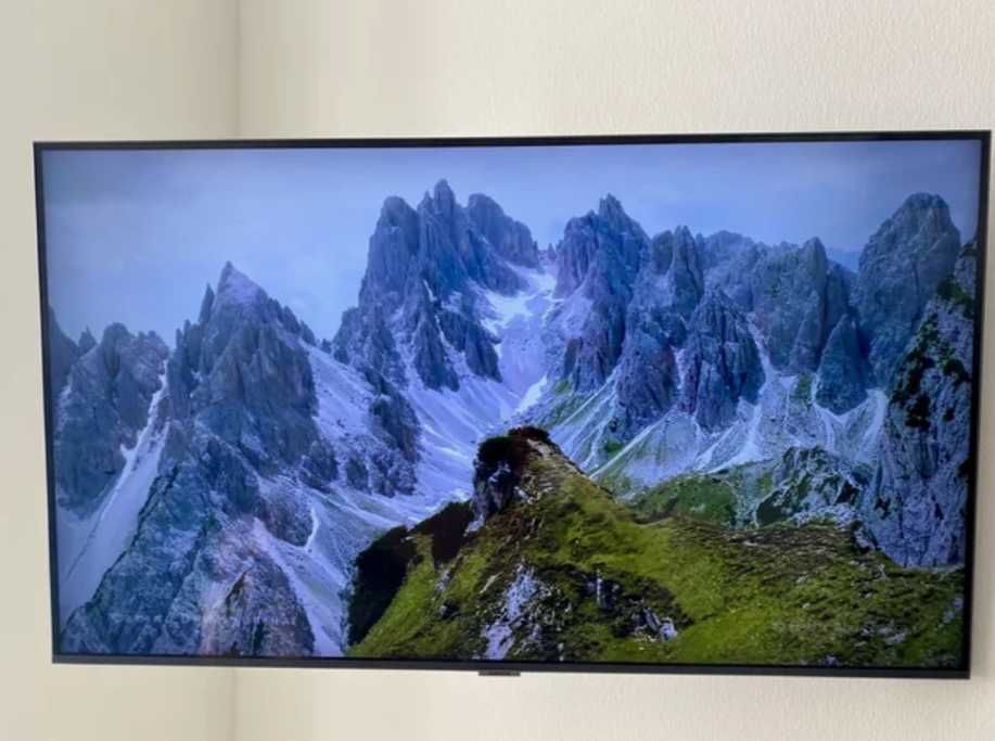 Samsung Телевизор 43 Smart  4K UHD  (UE43RU7100U)