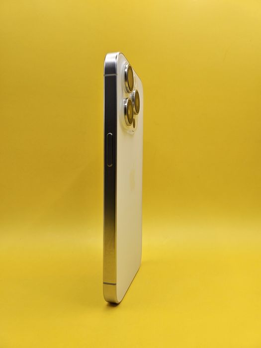 iPhone 15 Pro Natural Titanium 256 GB Sănătate Baterie 89%
