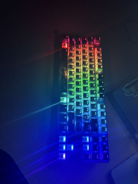 Игравой ноутбук отличное состаяние