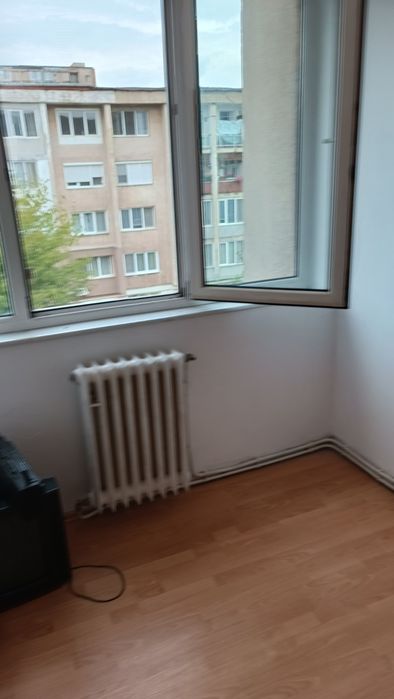 Vând apartament cu 3 camere etaj 3 micro 4 Hunedoara