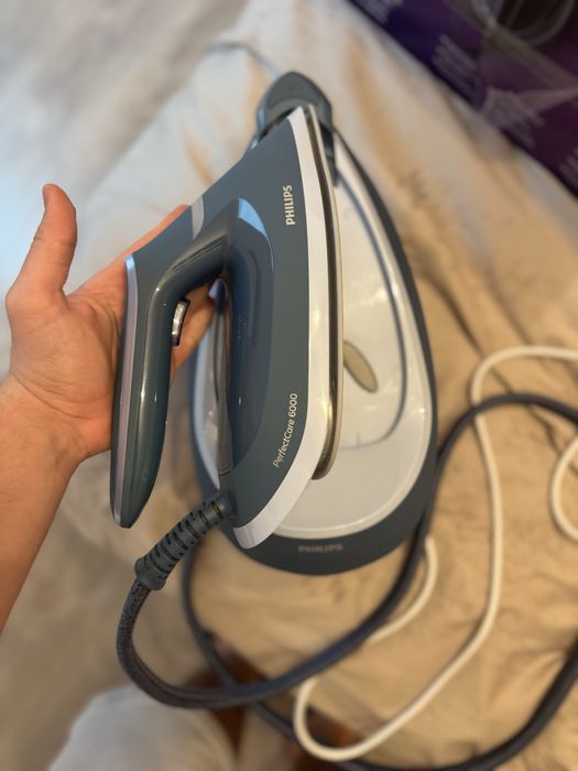 Statie de calcat Philips seria 6000 ca nou