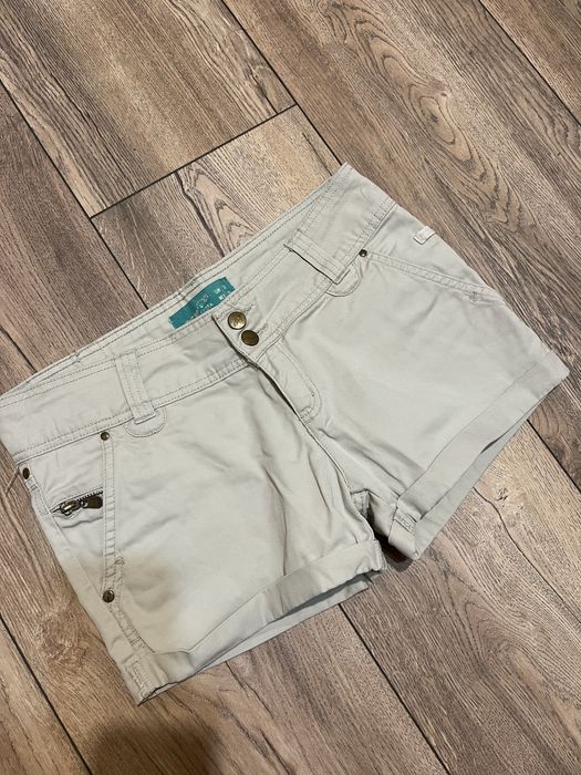 Къси дънкени панталонки - бели