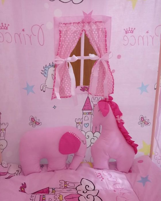 Игрушки, детский домик с игрушками