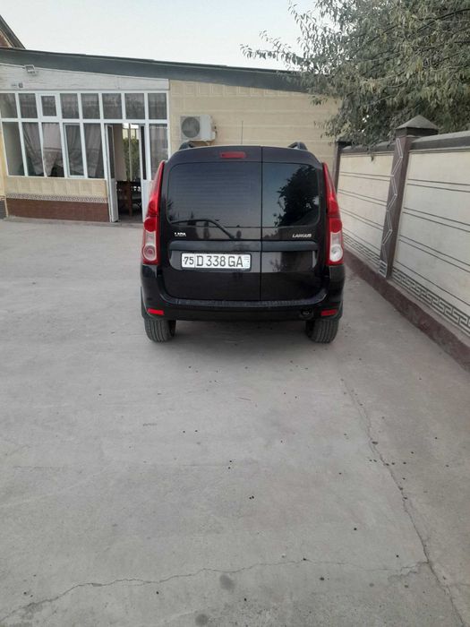 Largus top-toza 2015 yil ishlab chiqarilgan