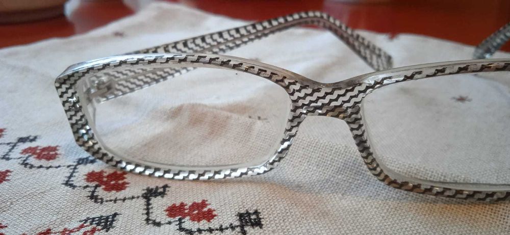 Оправа. Очки для зрения