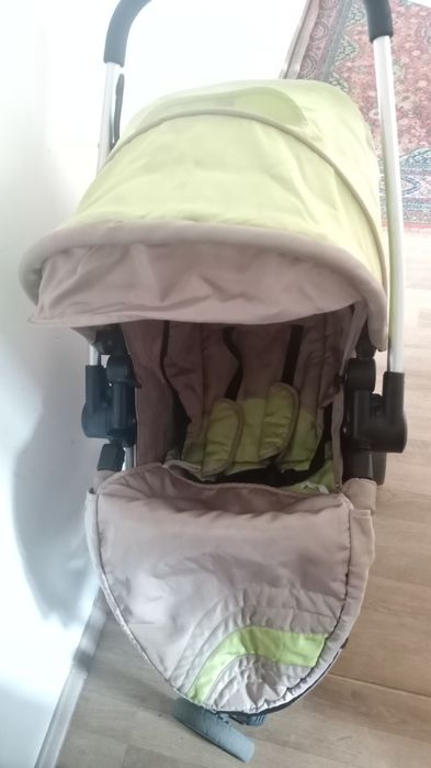 Детская коляска 3-ёх колёсная