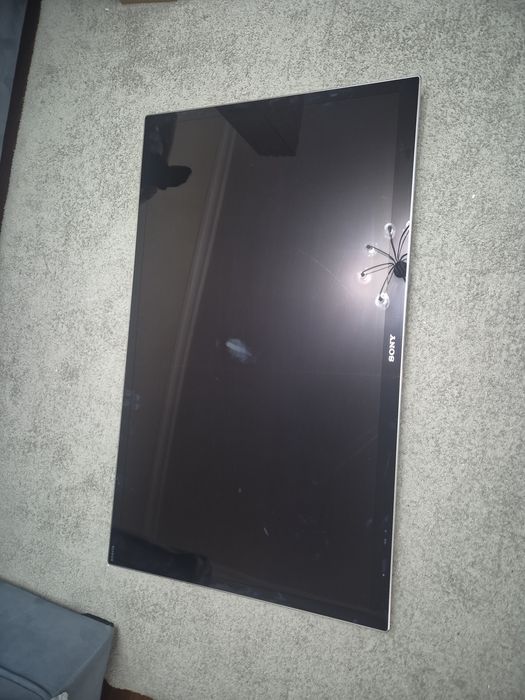 Телевизор SONY в отличном состоянии.