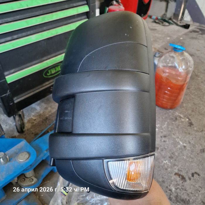 Ново ляво огледало за iveco