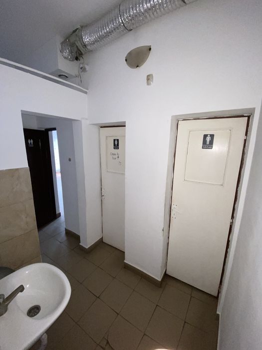 Spatiu comercial 220 mp