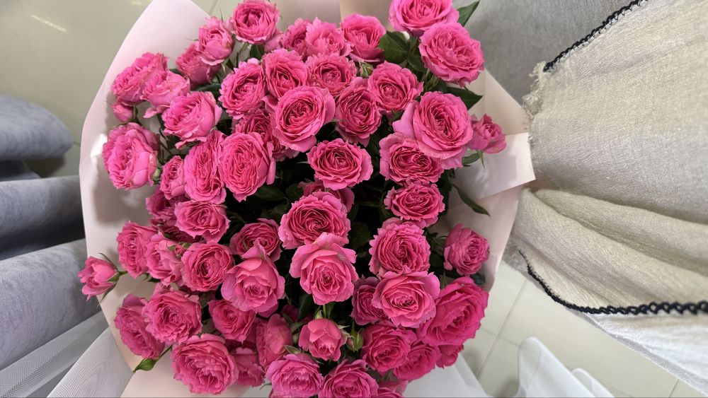 Букеты цветов свежие