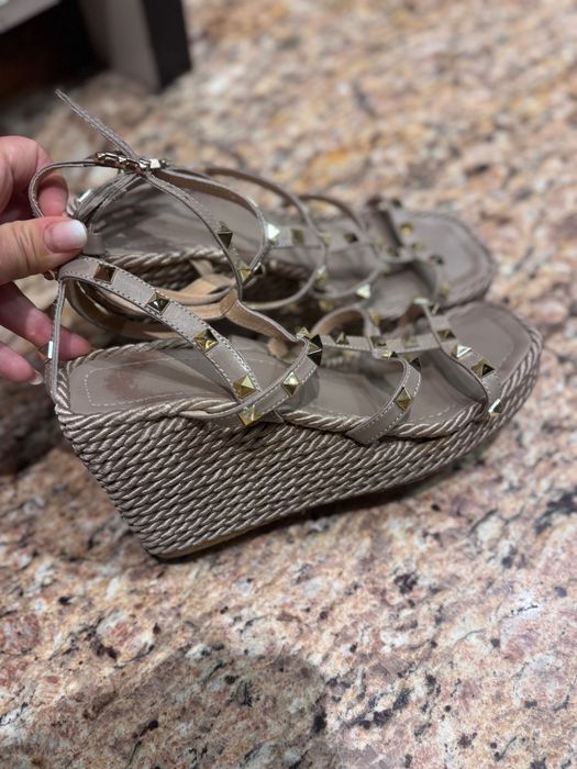 Обувки Valentino