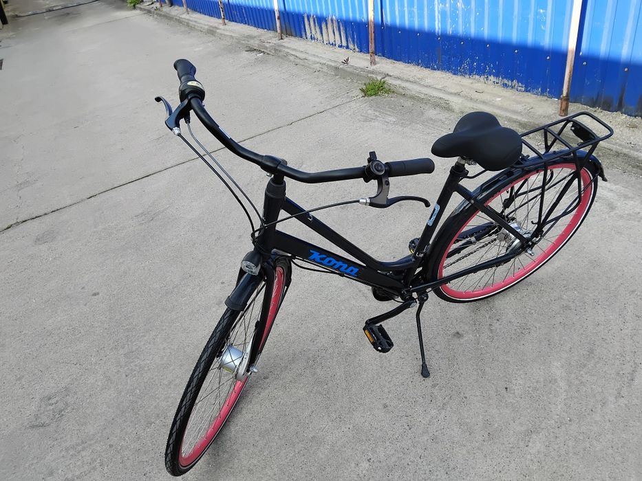 Vând bicicleta din aluminiu pentru damă