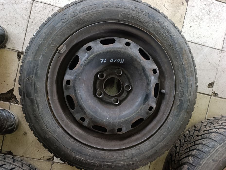 Продавам джанти с гуми 5х100 14ки