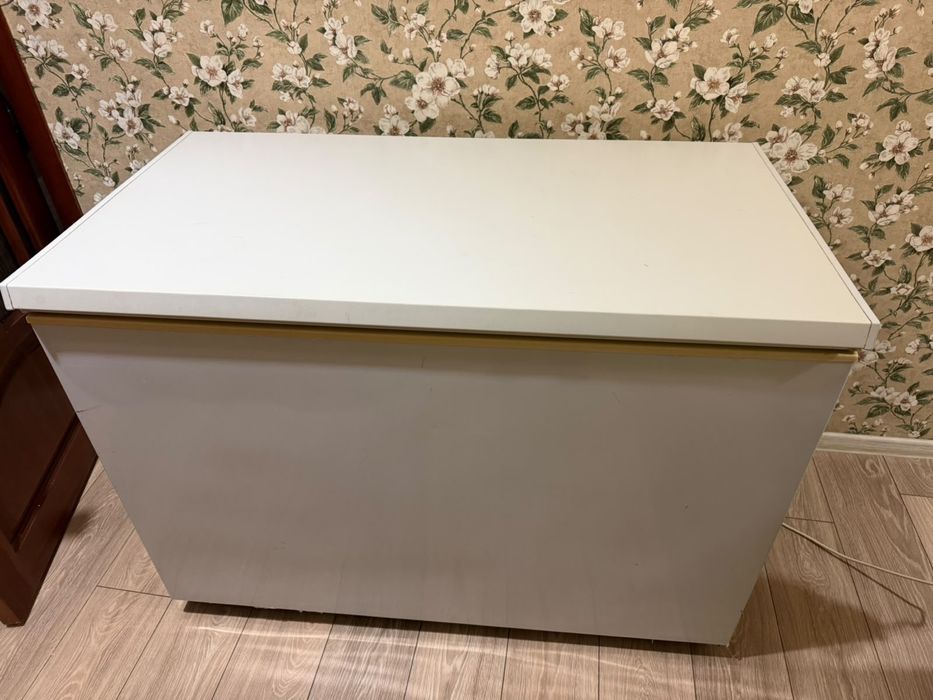 Продам морозильник Бирюса