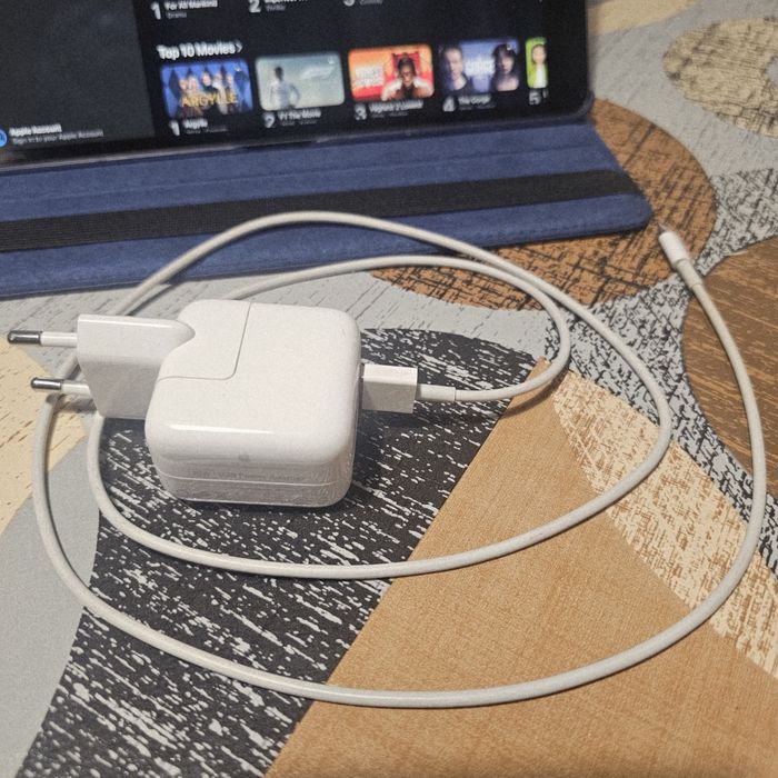 iPad Air 3th Generation 64GB + кожен кейс