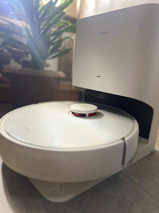 Продам робот пылесос