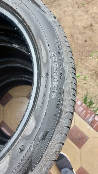 Продаётся авто шины 235 50/ 19