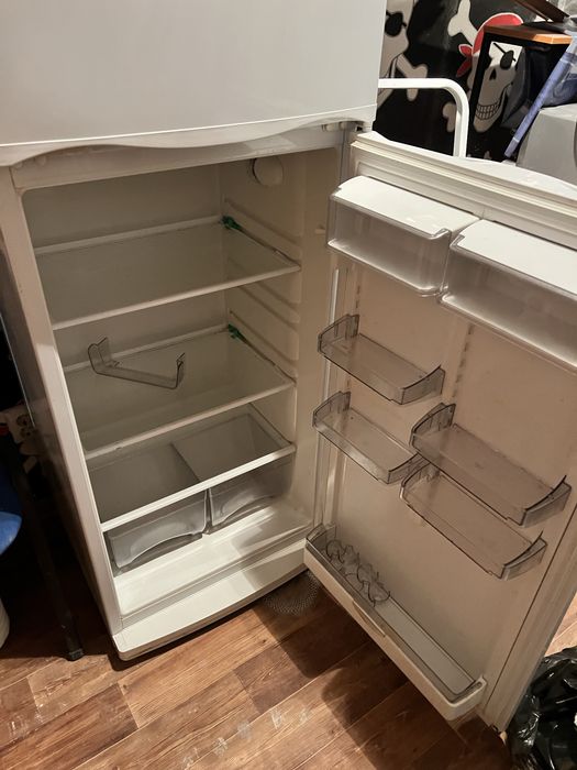 Продается холодильник