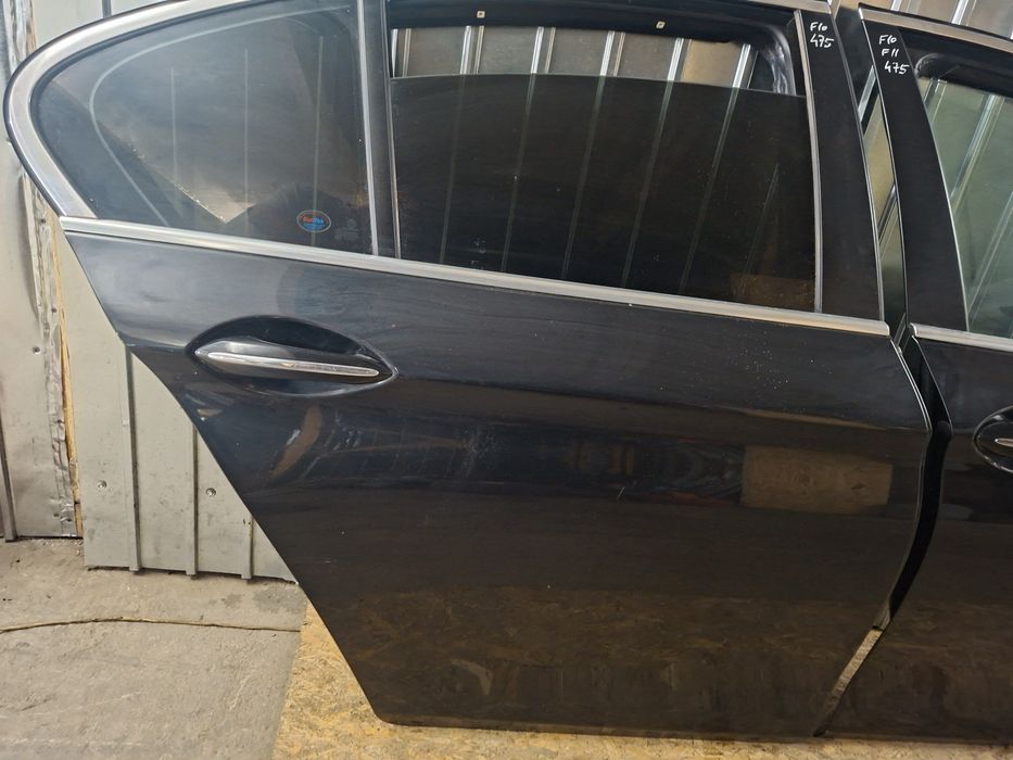 Usa dreapta fata BMW F10 F11 dreapta spate BMW F10 culoare 475 Black Sapphire Metallic