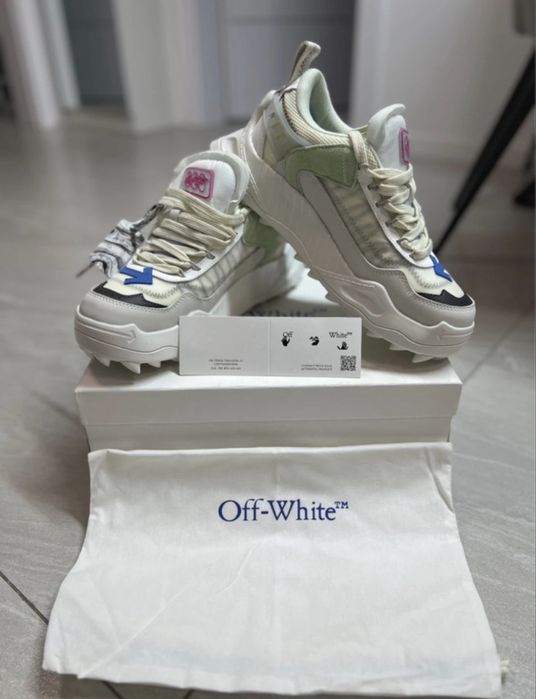 adidasi Off White Odsy 1000 full box