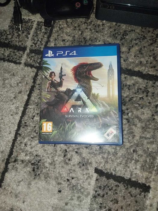 PlayStation 4,9 jocuri,2 controlere