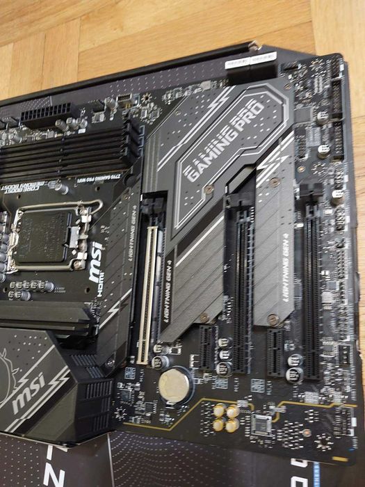 Intel Core i9 12900K + MSI Z790 Gaming Pro Wi-Fi DDR5