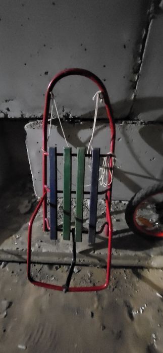 Продам санки в хорошем состоянии