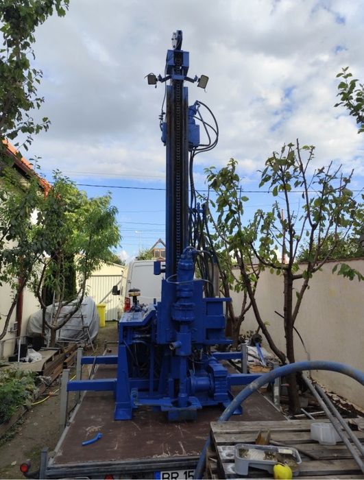 Afacere- Foreza hidraulică , instalație foraj puțuri, fântâni apă 200