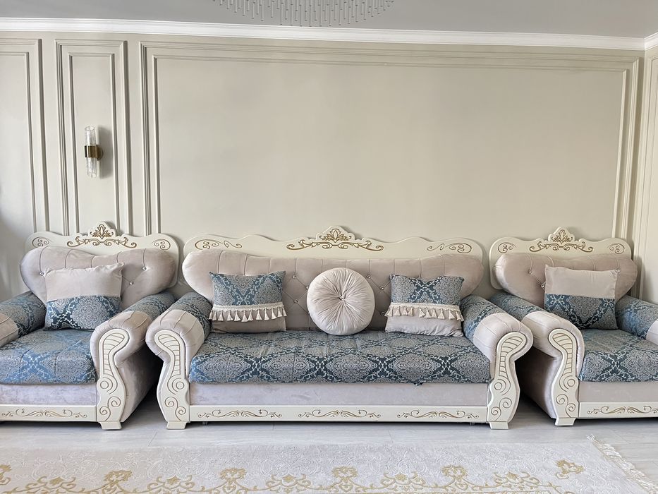 Продам Диван и 2 кресла