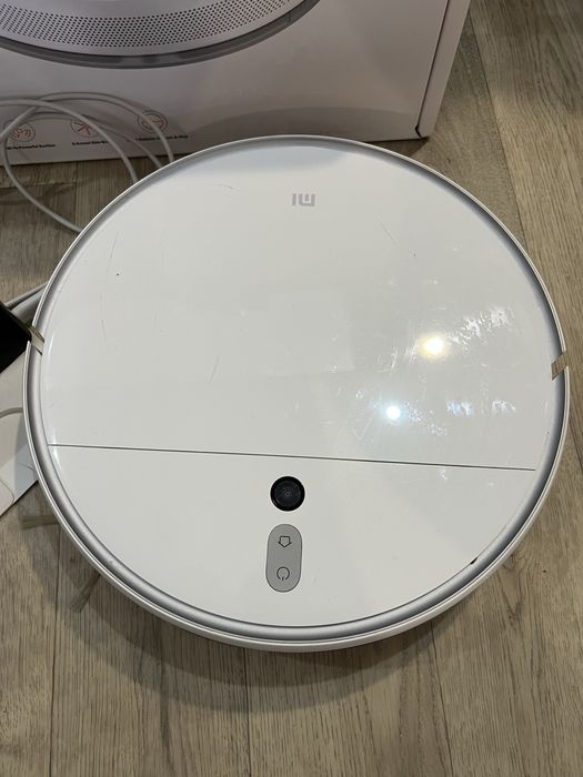 Продам робот пылесос Mi Robot Vacuum -Mop 2