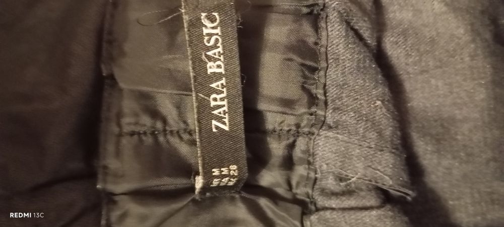 Fustă mini  cu buzunare ZARA