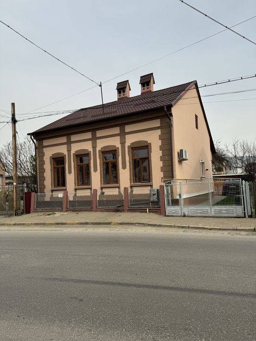 Radauti casa in  centru